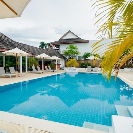 The Sands 2 Bedroom Apartment Naiharn Nai Harn Exterior photo