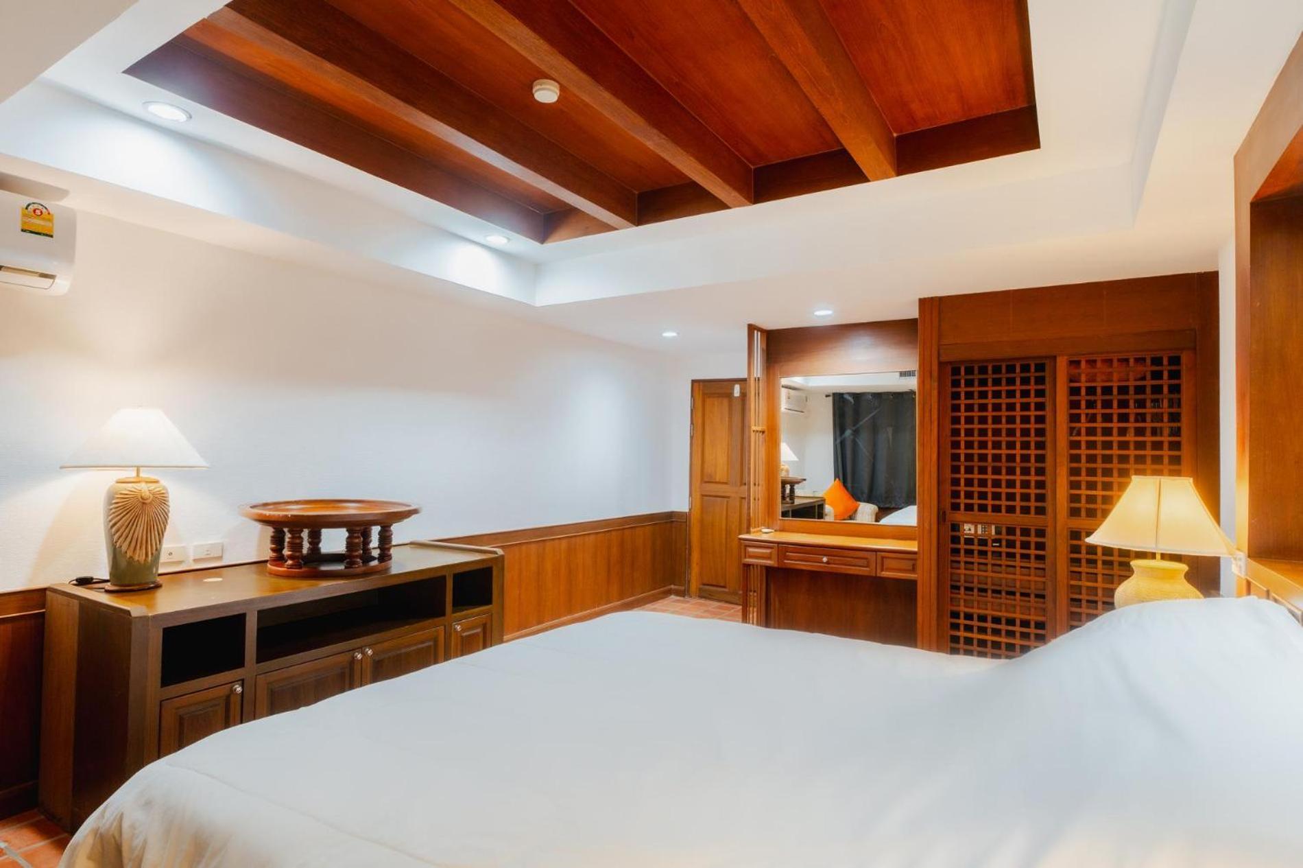 The Sands 2 Bedroom Apartment Naiharn Nai Harn Exterior photo